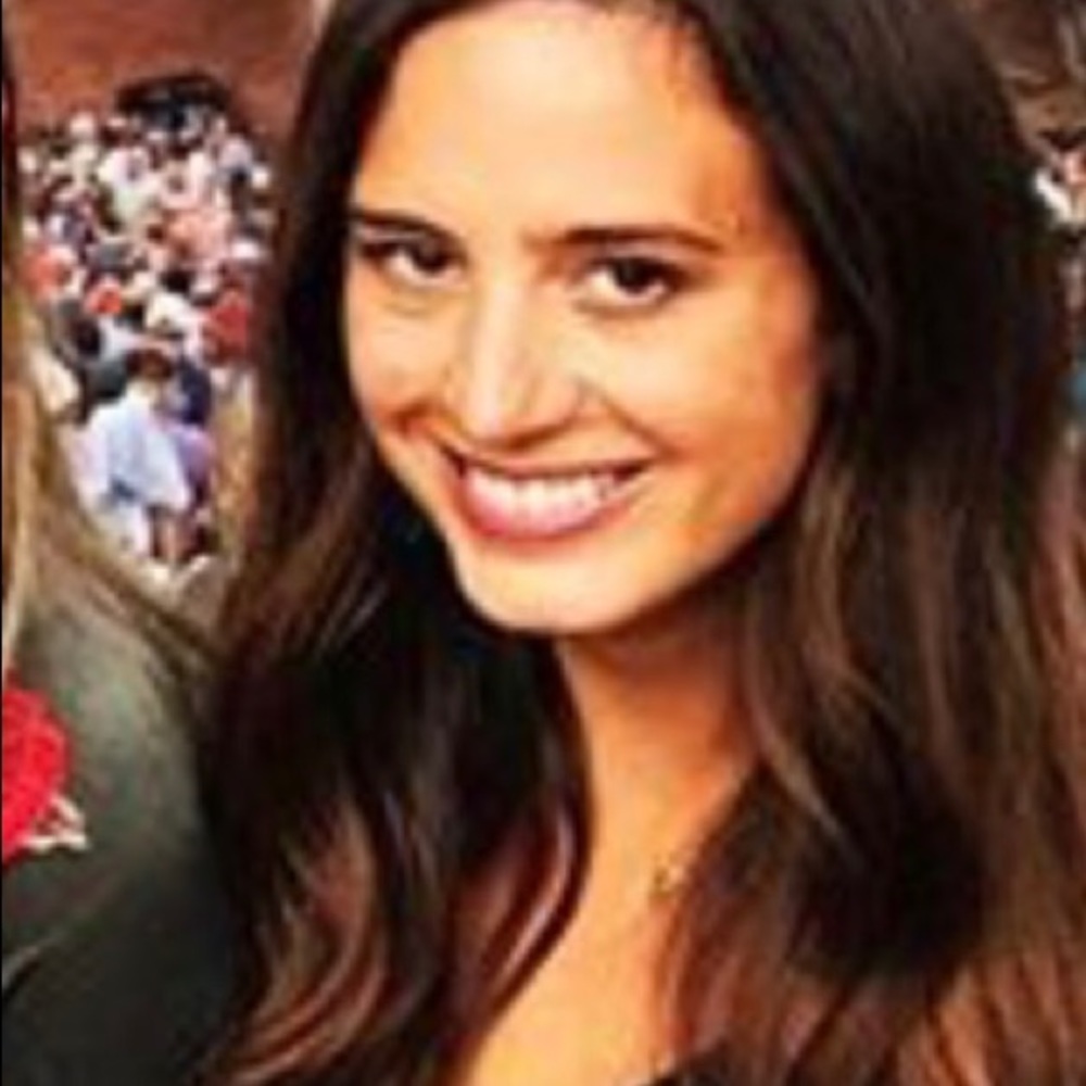 Meet your Posher, Elizabeth